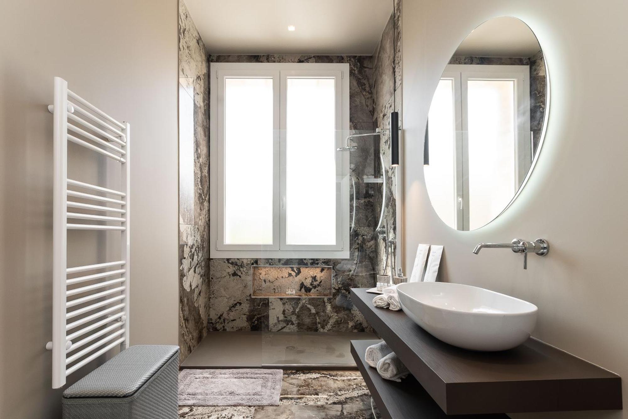 Carignano Luxury Apartment